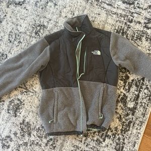 Gray north face with mint zipper